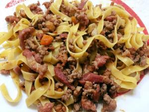 Tagliatelle al ragù bianco
