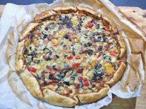Quiche con verdure e pancetta