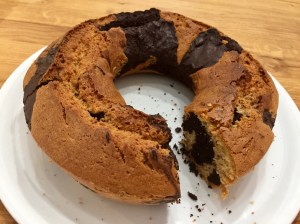 Torta marmorizzata al limone