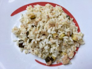 Riso freddo con tonno, zucchine e limone