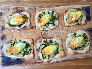 Schiacciatine alle verdure e fiori di zucca ripieni