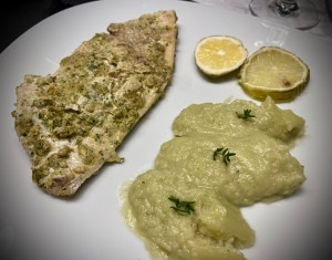 Spada in crosta con purea di topinambur