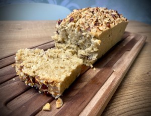 Plumcake all'avena e nocciole