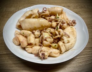 Calamari all'aglio e profumo di limone