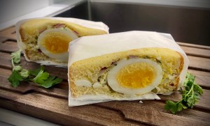 Egg sandwich