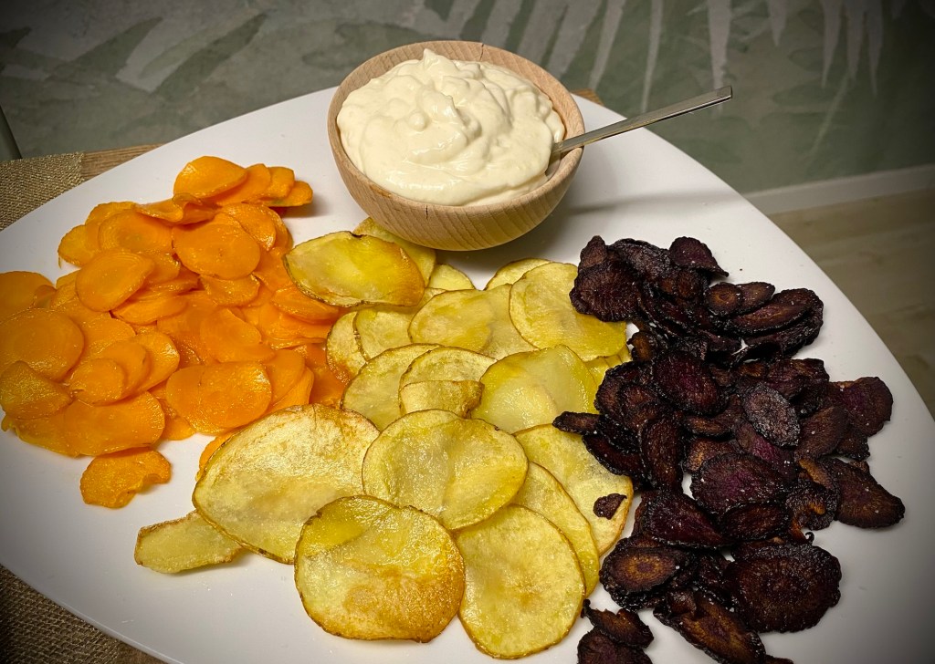 Chips di tuberi e maionese allo zenzero