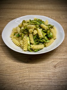 Pasta agli asparagi